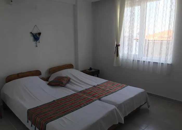 Assos Gardenya Butik